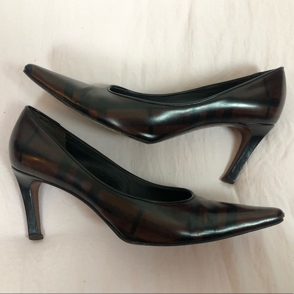 Burberry Gingham Pointed Toe Heels - Picture 3 of 7